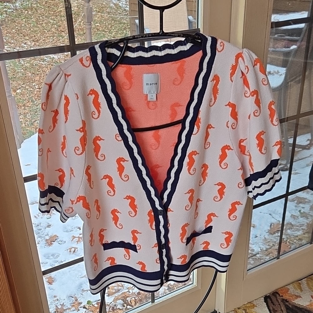 Maeve Vneck SSlv Cream & Orange Seahorses with Blue Trim Sz 1X Cardigan Sweater - Picture 4 of 16